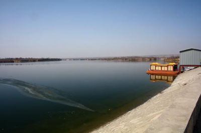 醴泉湖