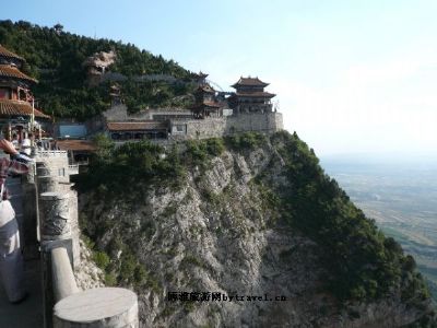 介休云峰寺 抱腹岩